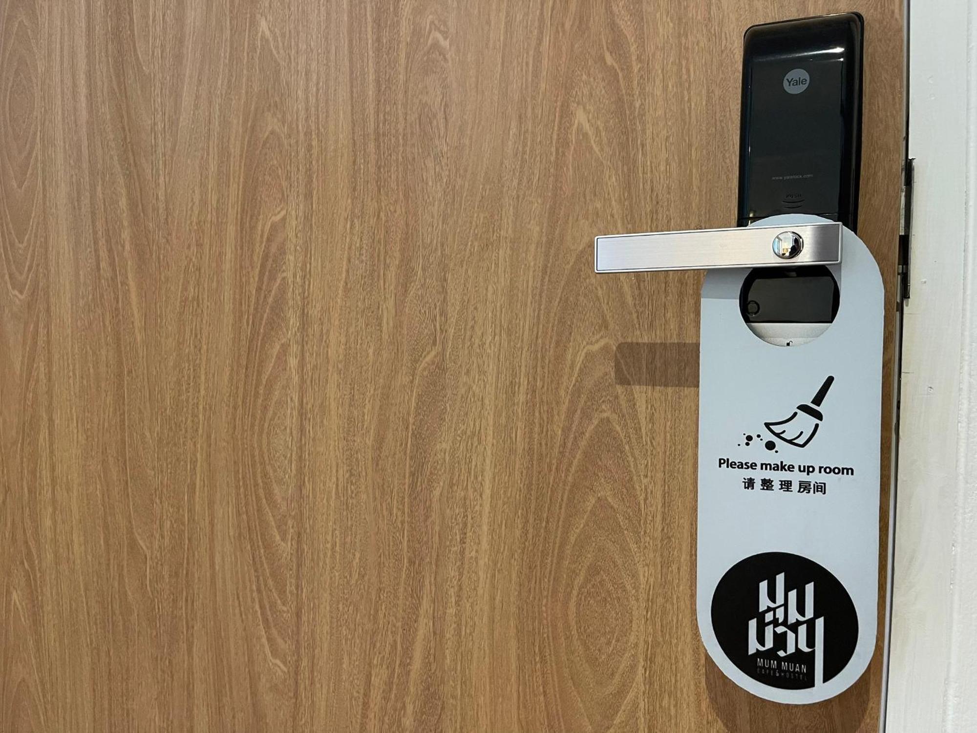 The Corner มุมม่วน คาเฟ่ แอนด์ โฮสเทล Mummuan Hostel チエンマイ エクステリア 写真